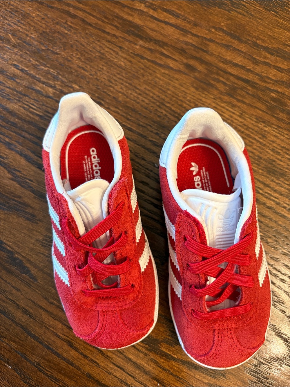 Adidas Gazelle Kids Suede Sneakers - Red/White Size 6 NEW - Picture 2 of 5